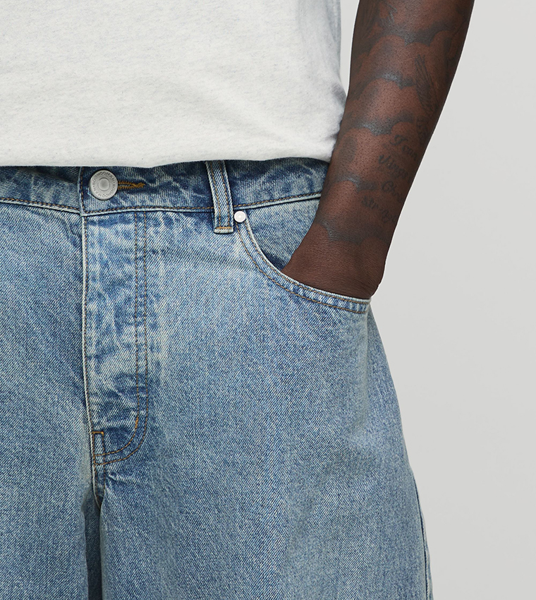 Washed Mid Rise Parachute Fit Jeans