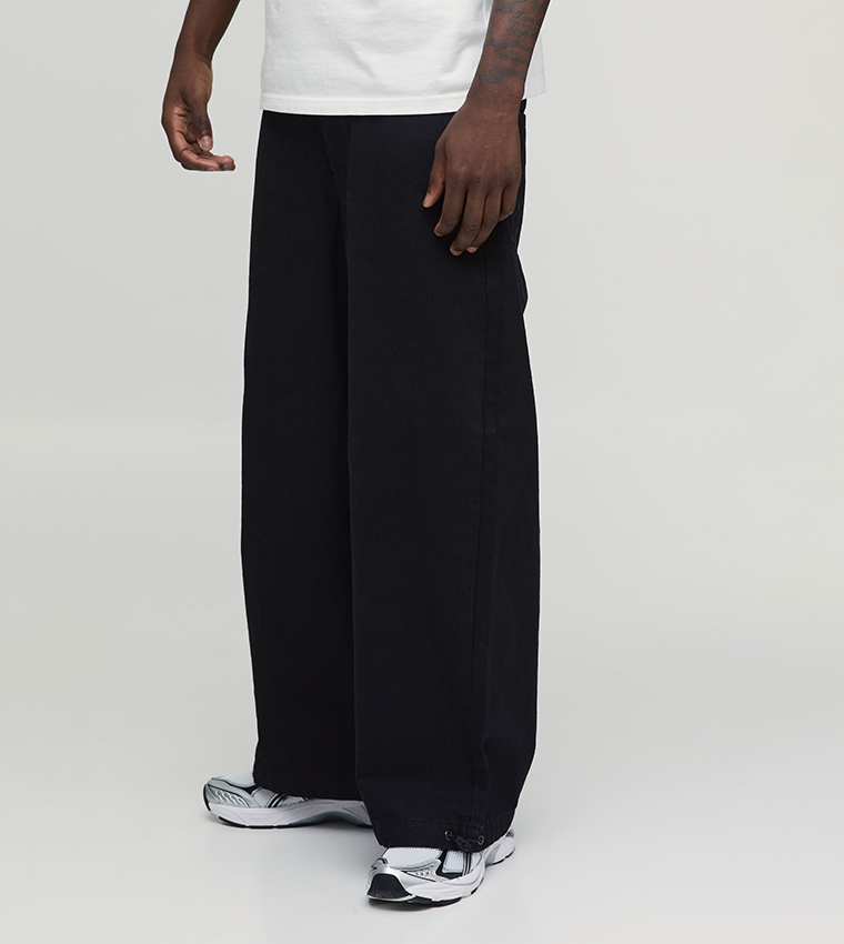 Washed Mid Rise Parachute Fit Jeans