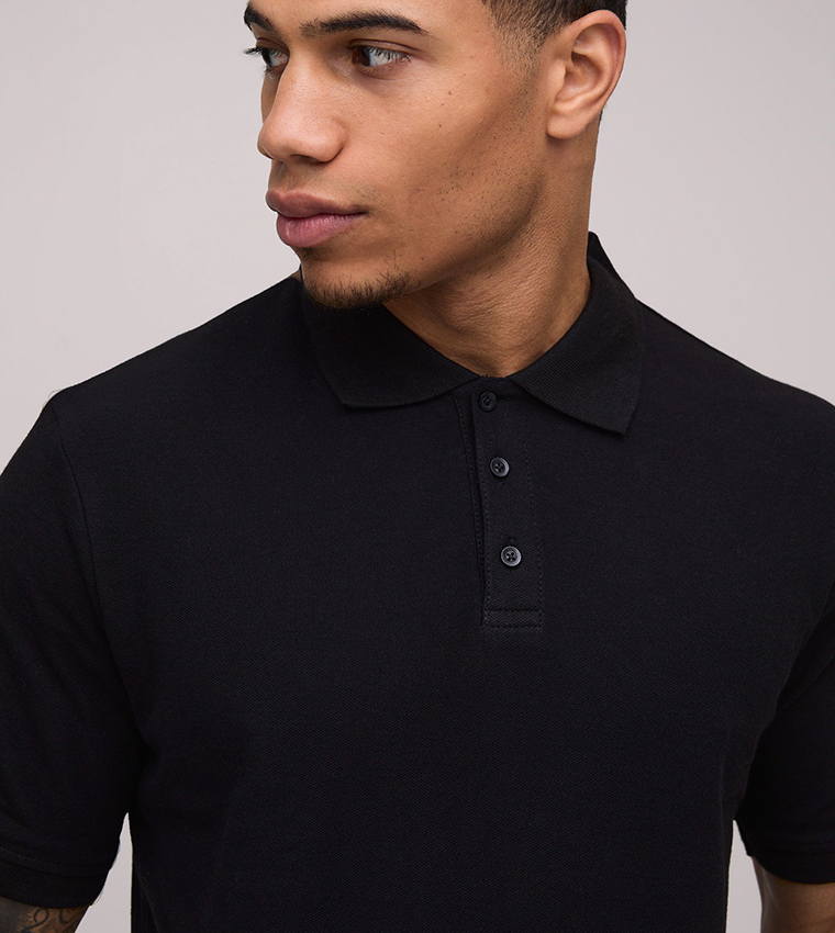 تيشيرت بولو ضيق محبوك