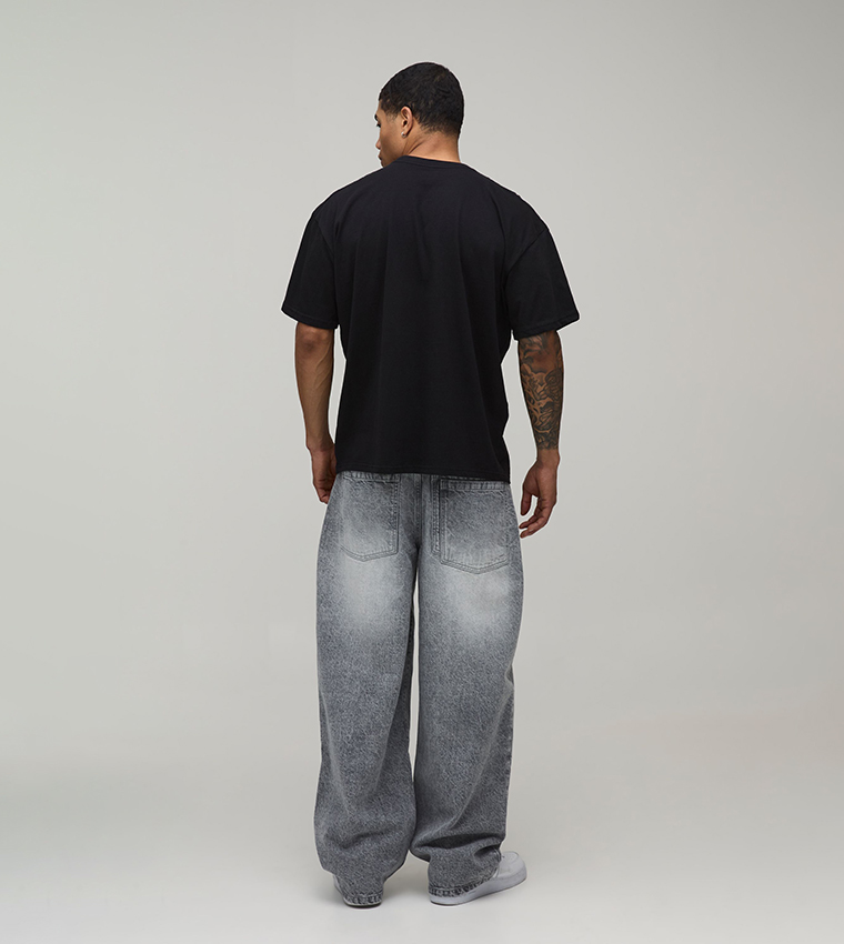 تيشيرت اوفرسايز بطبعة