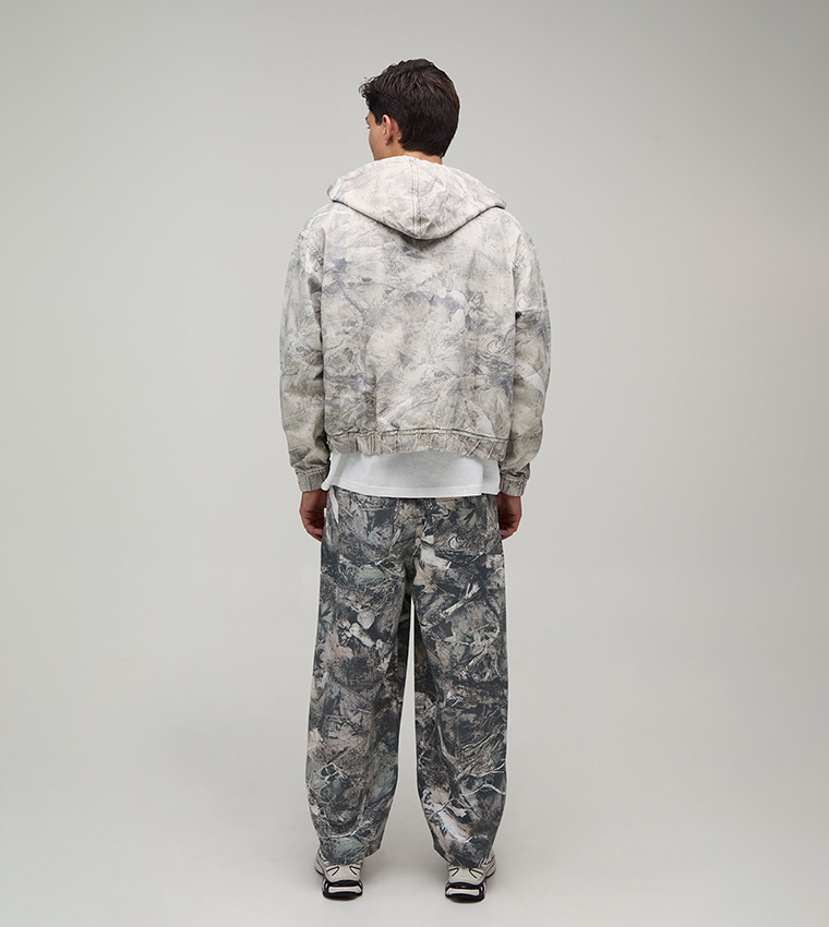 Washed Barrel Fit Jeans