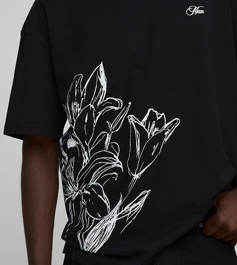 Floral Line Drawn Printed Crew Neck Oversized T-Shirt