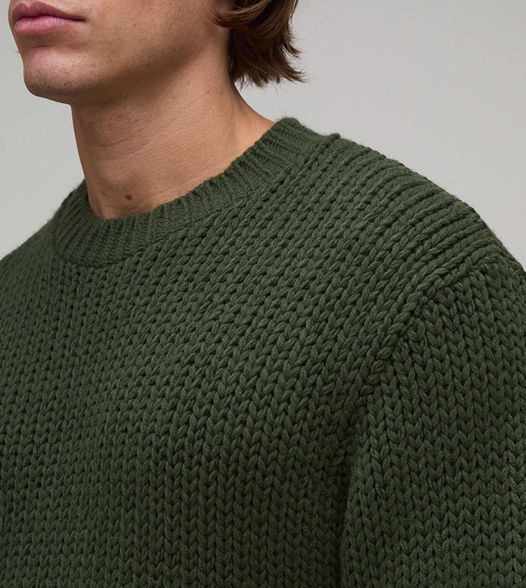 Textured Chunky Crew Neck Knitted Sweater