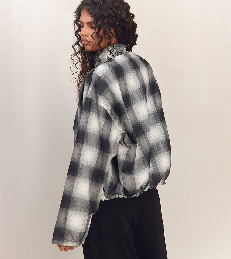 Checked Long Sleeves Button Up Jacket