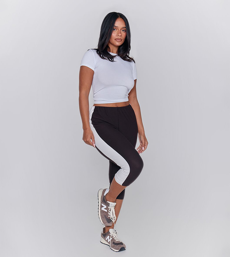 Curve Contrast Panel Capris