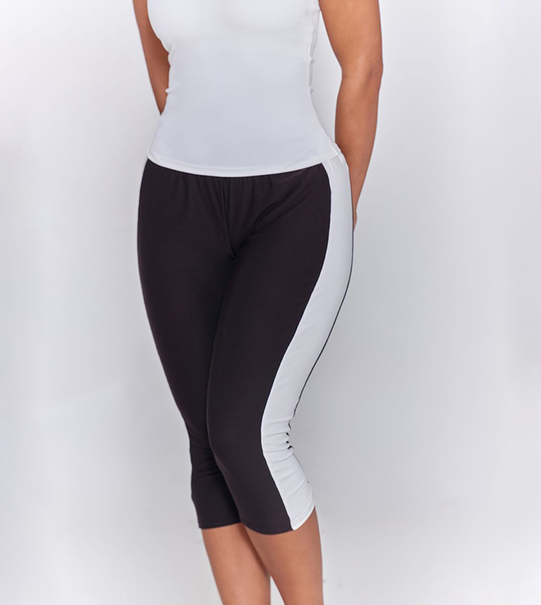 Curve Contrast Panel Capris