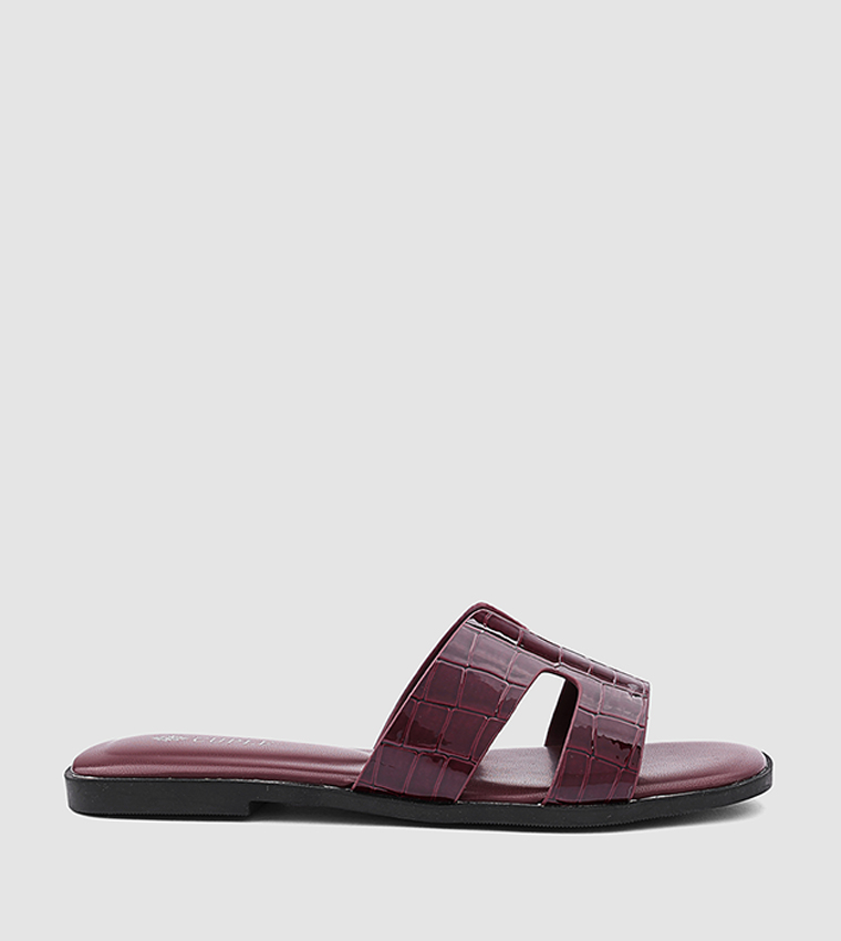 Textured Flat Sandals