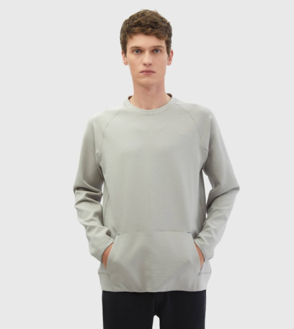 Solid Crew Neck Sweatshirt
