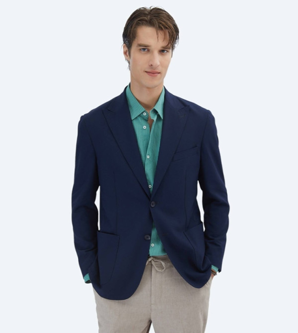 Solid Modern Fit Blazer