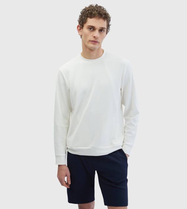 Solid Crew Neck Sweatshirt