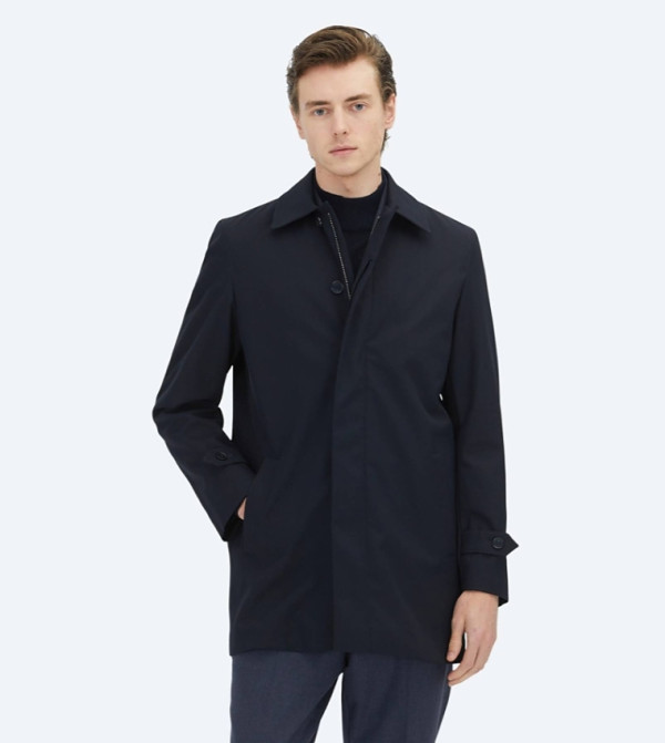 Solid Regular Fit Collared Woven Rain Coat