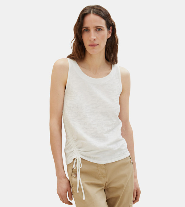 Solid Ruched Detail Sleeveless Top