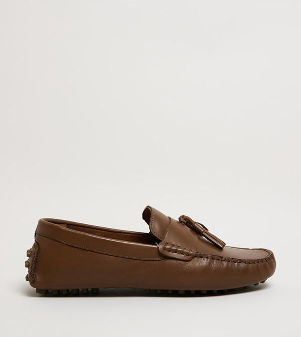 MOCTASSELS Solid Moccasins