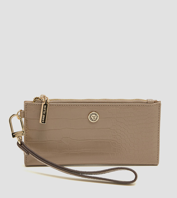 Croc Textured Zippered Bi-Fold Wallet