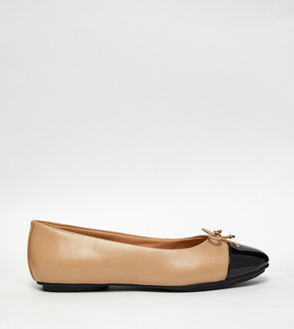 LUCI Color Block Round Toe Ballerinas