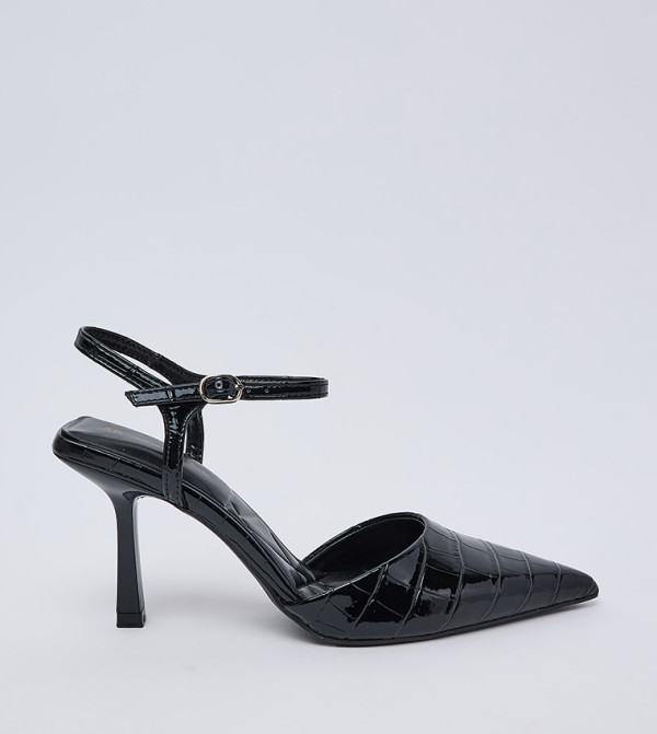 IBARAA Crocs Textured Ankle Strap Pumps