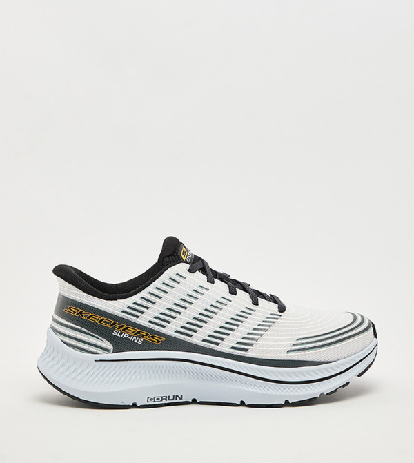 GO RUN CONSISTENT 2.0 Textured Lace-Up Shoes