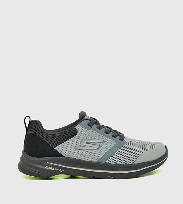 GO WALK 8 Running Shoes