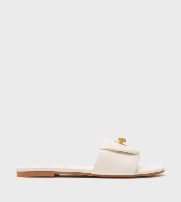 MORELAND Quilted Open Toe Flat Sandals