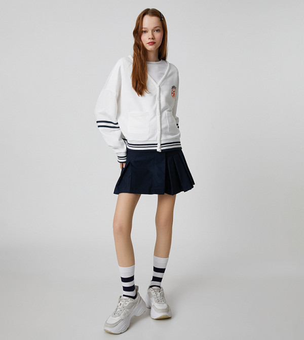 Brooklyn Embroidered V-Neck Oversized Sweatshirt