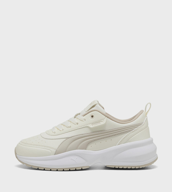 CILIA 2 MODE Perforated Detail Lace Up Sneakers