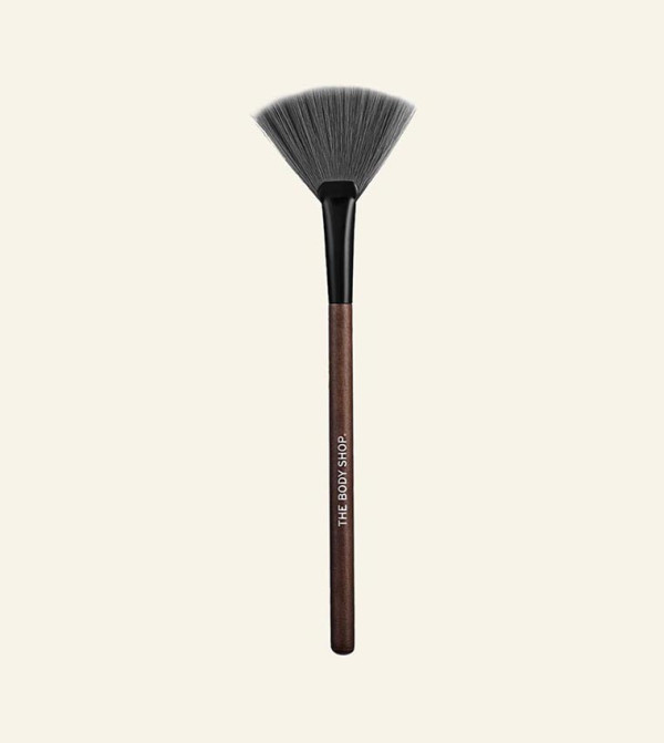 Makeup Brush - Fan