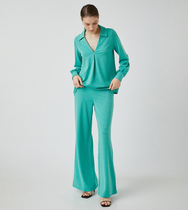 Textured Elastic Waist Flared Pants