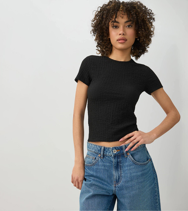 Textured Crew Neck Cropped T-Shirt