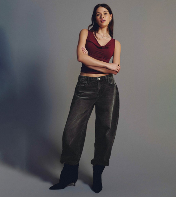 The Muse Fit Mid Rise Baggy Jeans