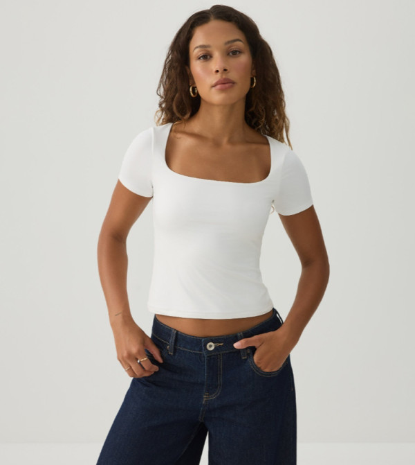 PURAFORM™ Solid Square Neck Cropped Top