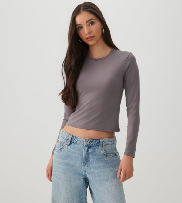 Solid Long Sleeves Cropped T-Shirt