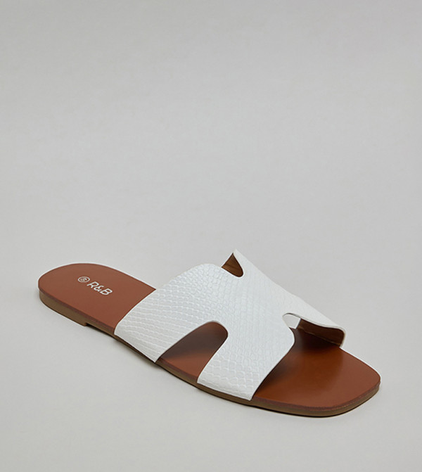 Cut-Out Detail Flat Sandals