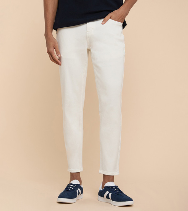 Solid Slim Fit Jeans with Button Closure
