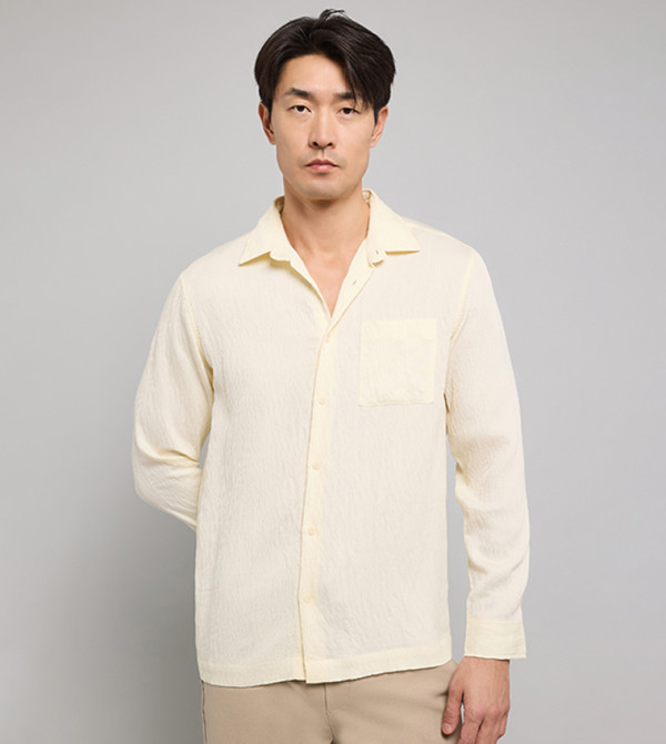 Crinkled Shirt with Classic Collar and Long Sleeves