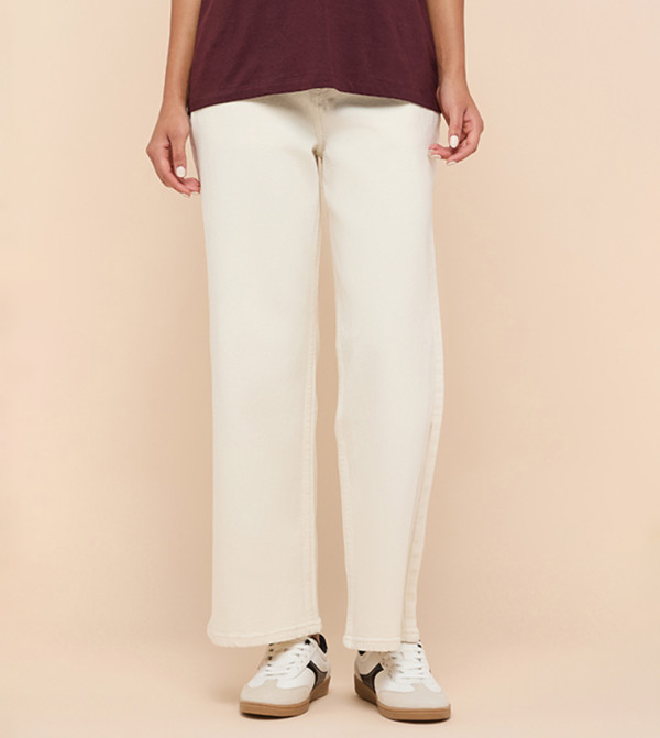 Solid Wide Leg Jeans with Button Closure