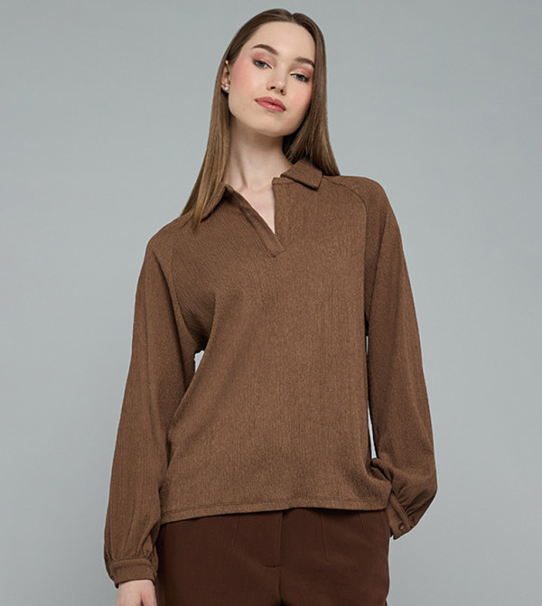 Textured Knit Shirt with Spread Collar and Long Sleeves