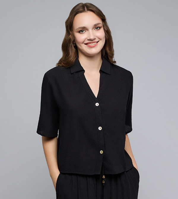 Textured Crop Shirt with Collard Neck and Short Sleeves