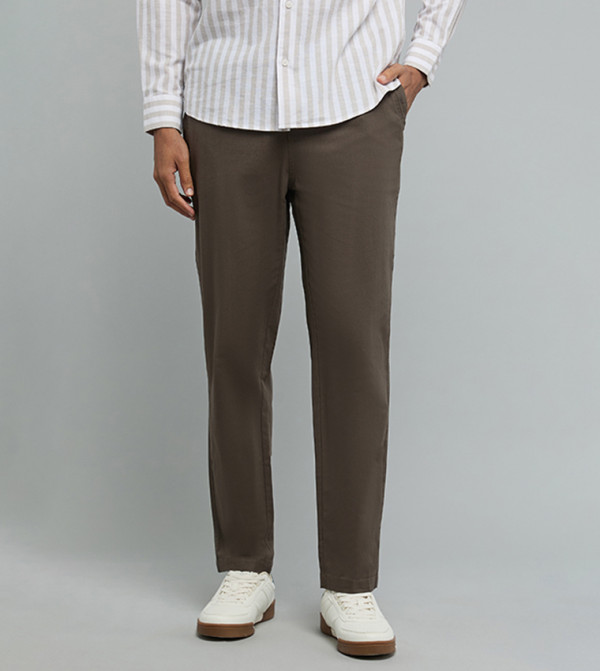 Solid Tapered Fit Pants with Drawstring Waist