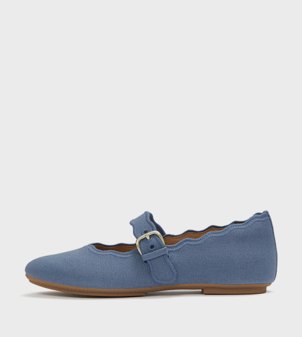 DELICATO Wave Edge Canvas Mary Jane Shoes