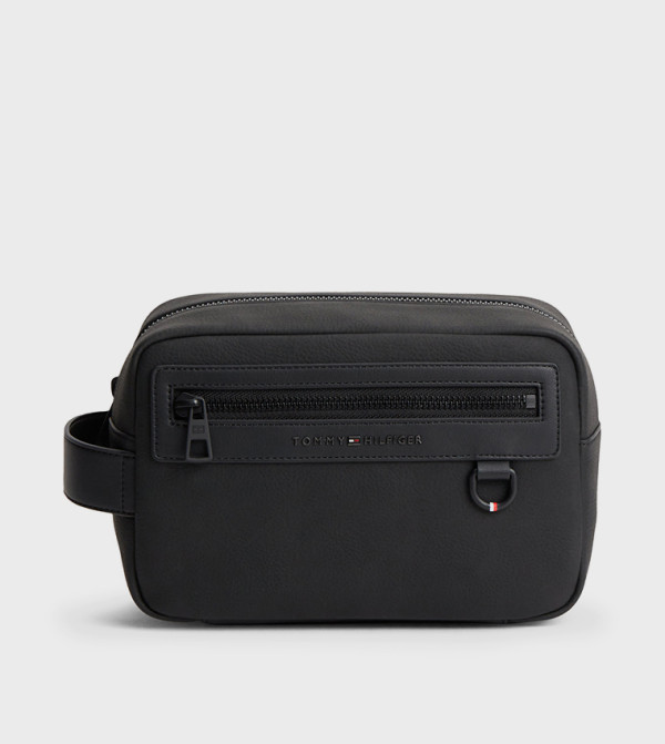  Logo Detail Zippered Washbag