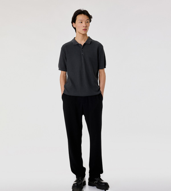 Solid Elastic Waist Straight Fit Pants
