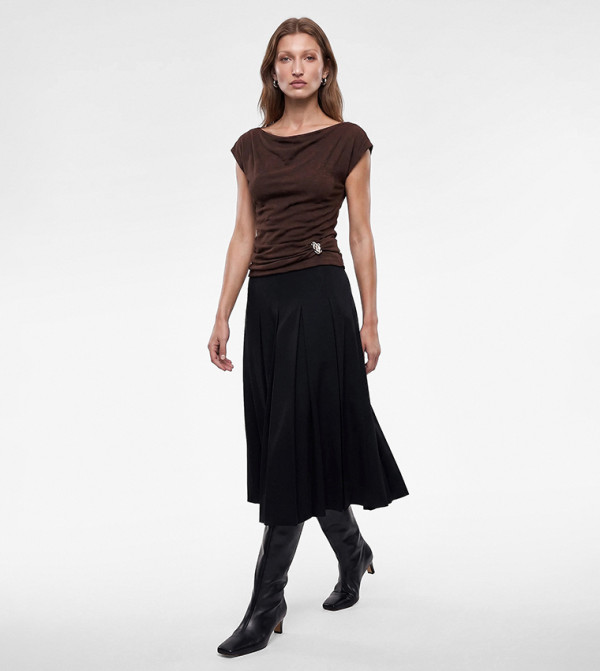 Floral Textured Boat Neck Top