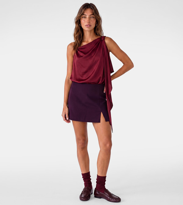 Solid One Shoulder Sleeveless Top