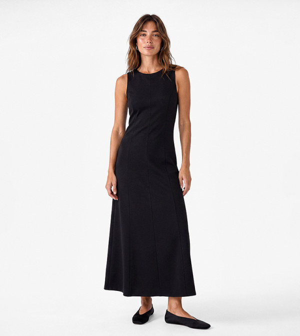 Solid Crew Neck Seam Detail Midi Dress
