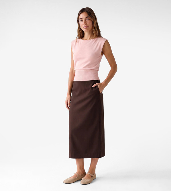 Solid Boat Neck Sleeveless Sweater