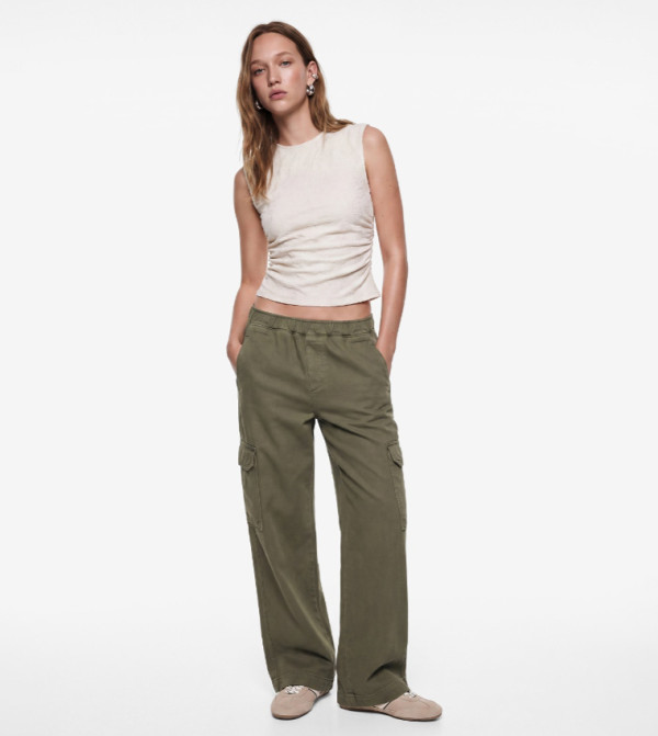 Lace Crew Neck Sleeveless Top