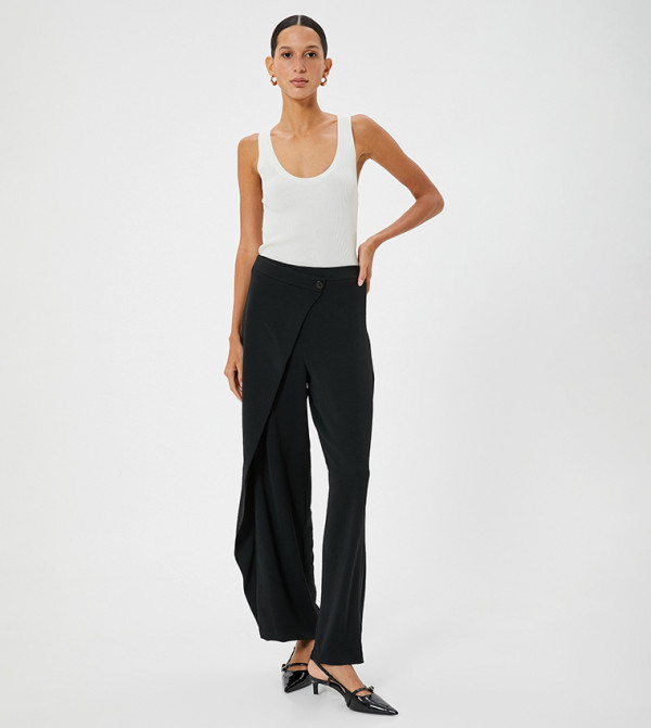 Envelop Flap Detail Pants