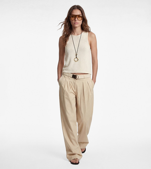 Textured Crew Neck Sleeveless Top