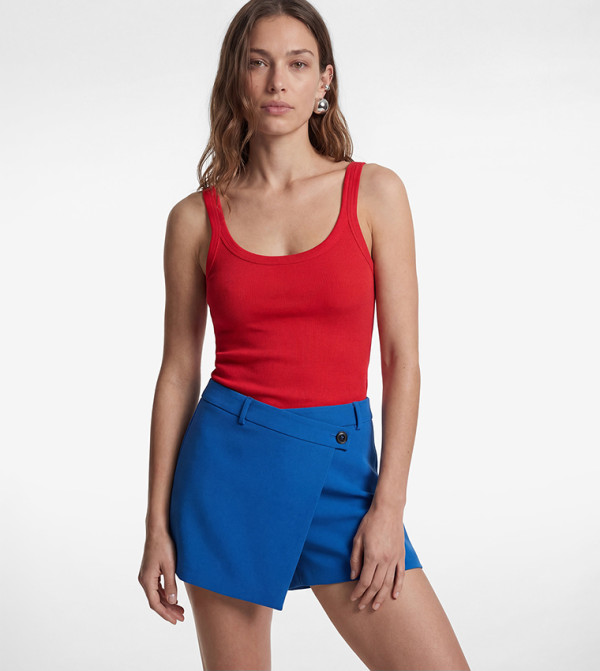 Ribbed Scoop Neck Sleeveless Top