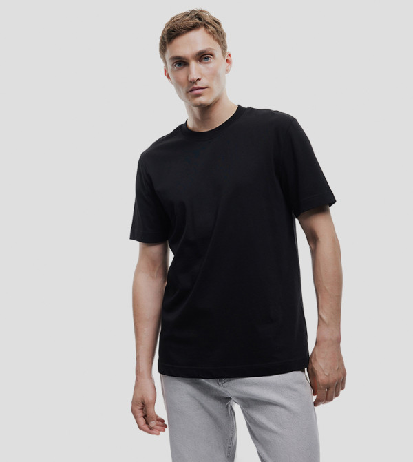 Solid Crew Neck T-Shirt
